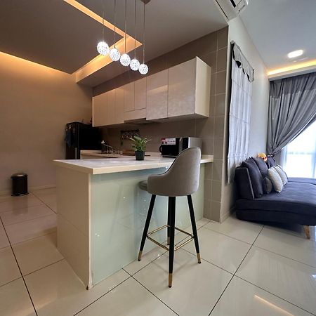 Takuro Homestay 페탈링자야 외부 사진